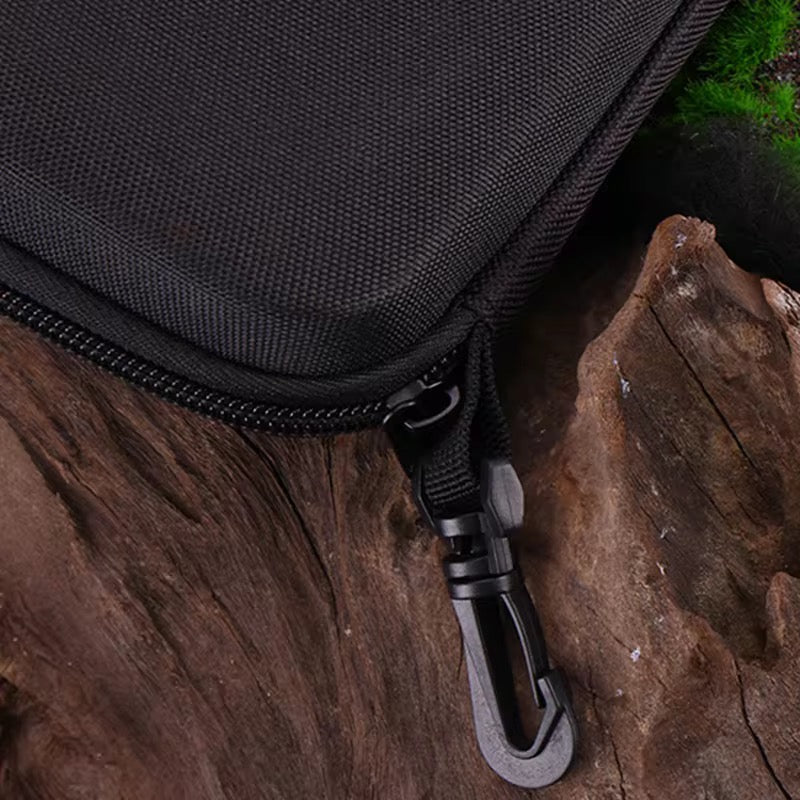 Bolso con 16 cucharas pesca