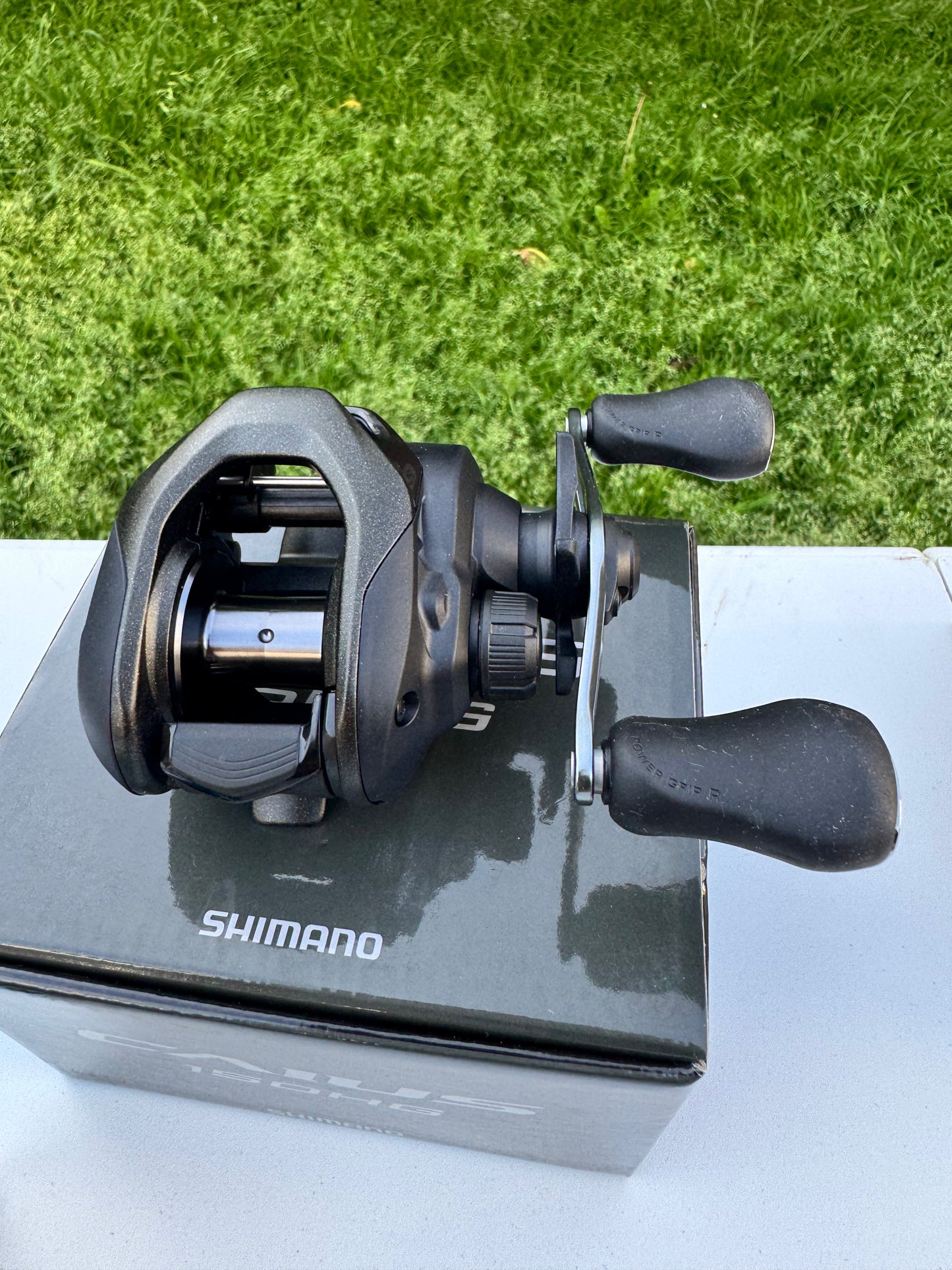 Shimano CAIUS C — Tamaño 150HG — Manija derecha