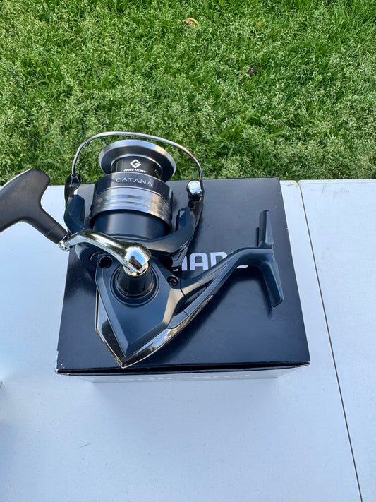 Shimano CATANA FE — Tamaño 4000HG — Reel Spinning