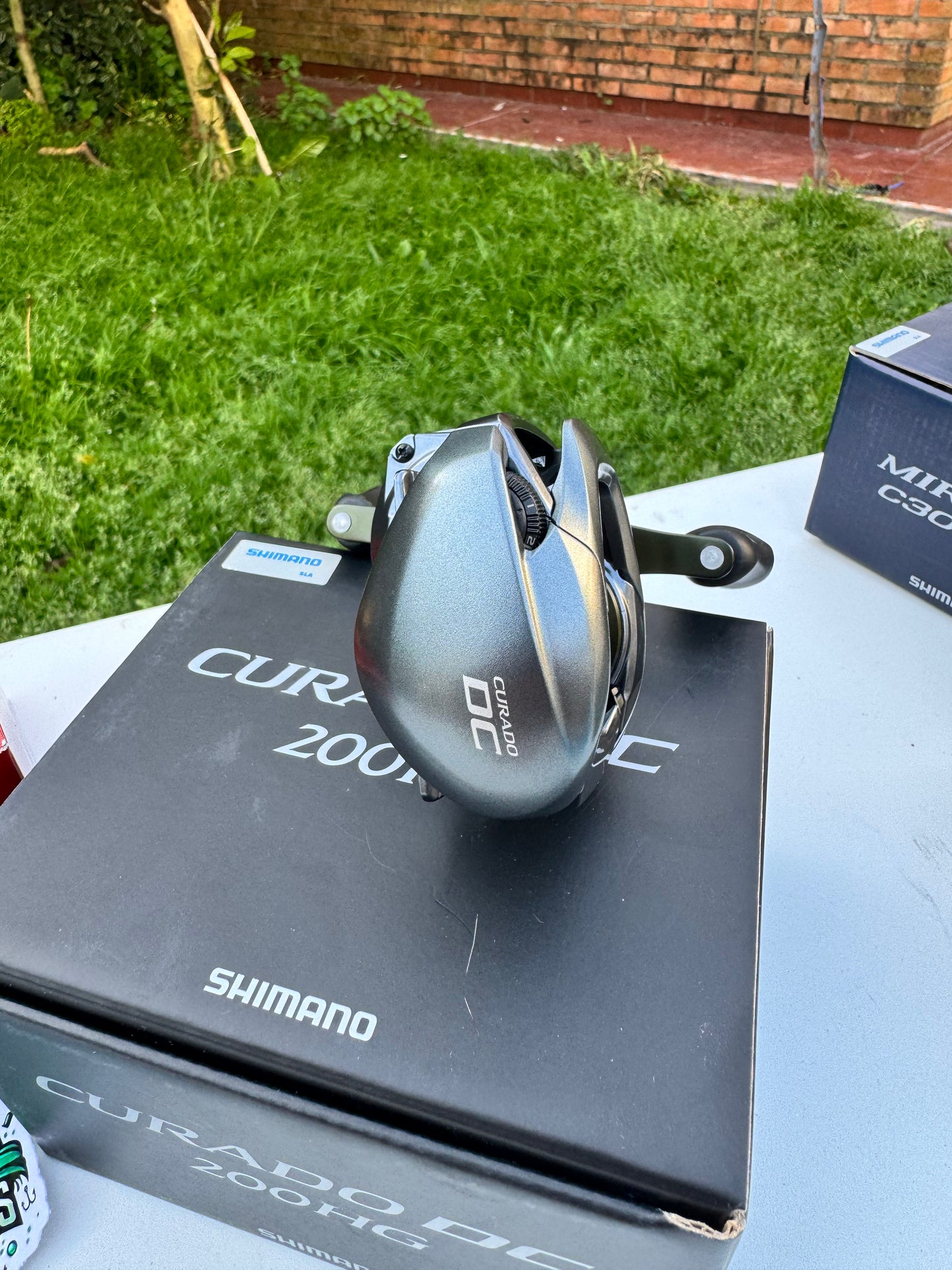 Shimano CURADO DC — Tamaño 200HG — Manija derecha — Sistema Control Digital