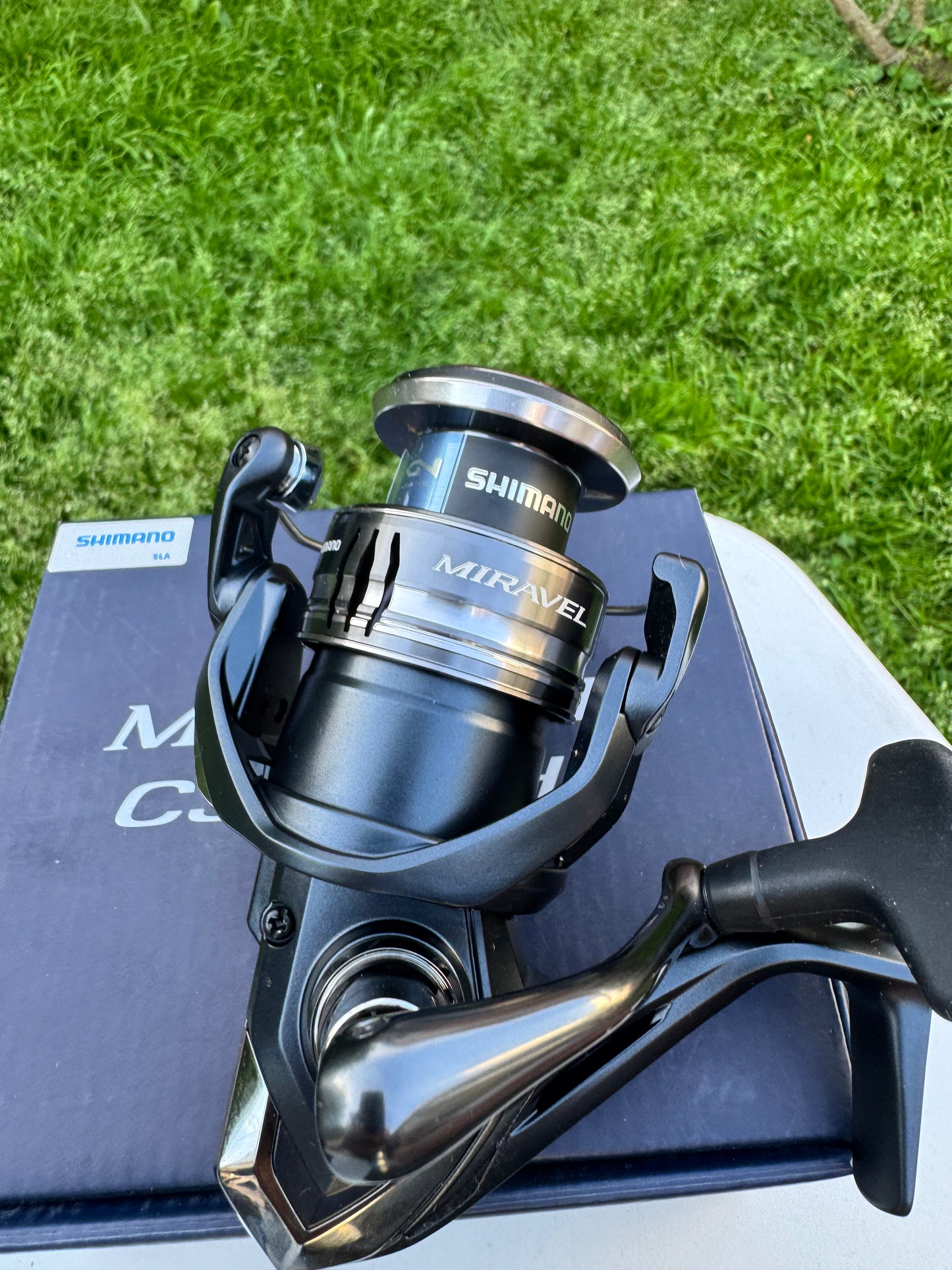 Shimano MIRAVEL — Tamaño C3000HG — Reel Spinning