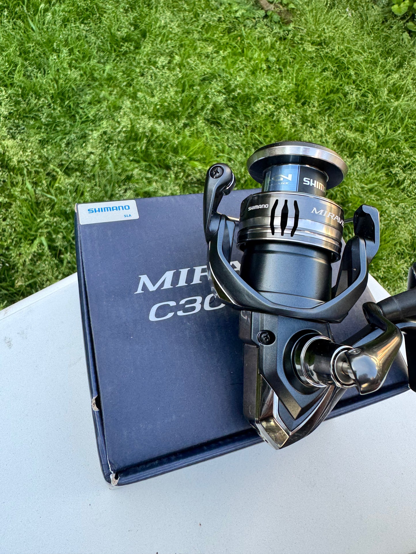 Shimano MIRAVEL — Tamaño C3000HG — Reel Spinning